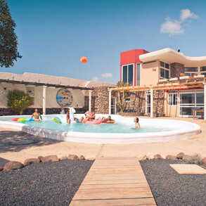 andere Surfer treffen in unserer Villa in La Pared