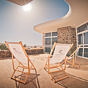 Surf Villa, Terrasse mit Kamin