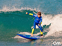 Erste grüne Welle beim Kinder Surfkurs
