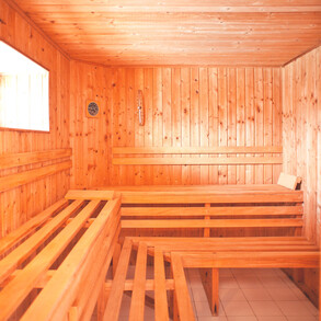 nach dem Surfen in die Sauna