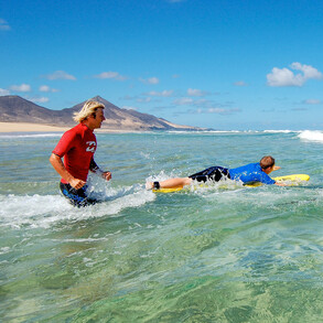 an Fuerteventura Stränden ist genug Platz und Sonne und Salzwasser sind die beste Desinfektion