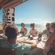 Essen mit Freunden in Morro Jable