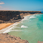 leerer Strand an der Westküste von Fuerteventura